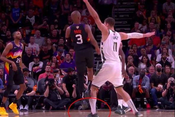  里尔中场，争议手球破门引发争议  